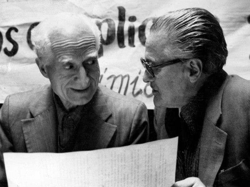 Juez René García Villegas, protagonista del documental "Soy testigo", junto al sacerdote José Aldunate. Juez René García Villegas, protagonista del documental "Soy testigo", junto al sacerdote José Aldunate.