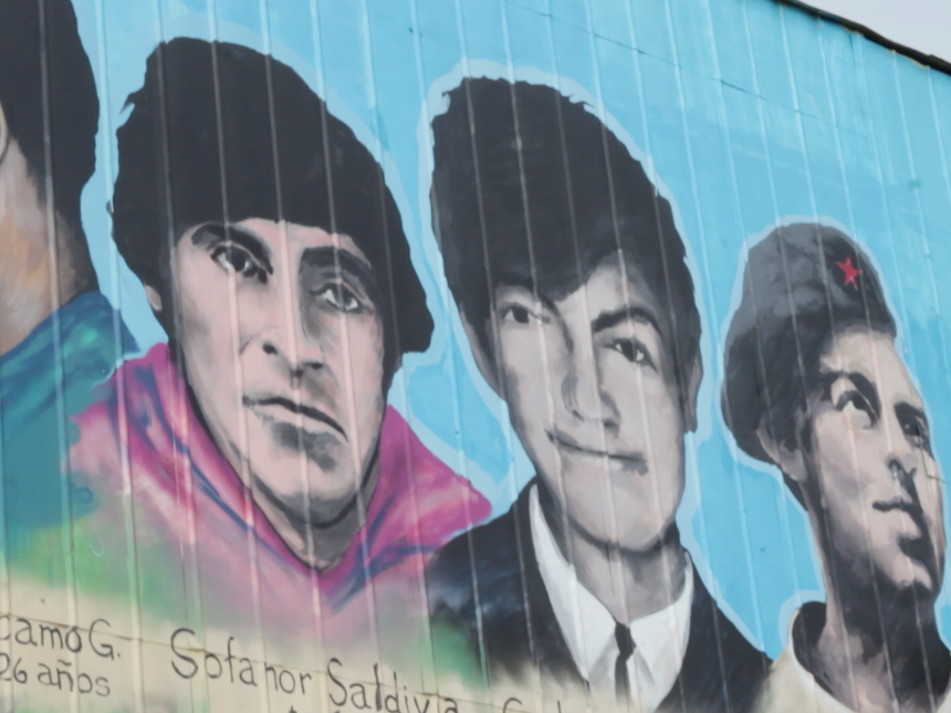 Mural dedicado a recordar a cuatro jóvenes de Ancud que fueron ejecutados por la dictadura de Pinochet