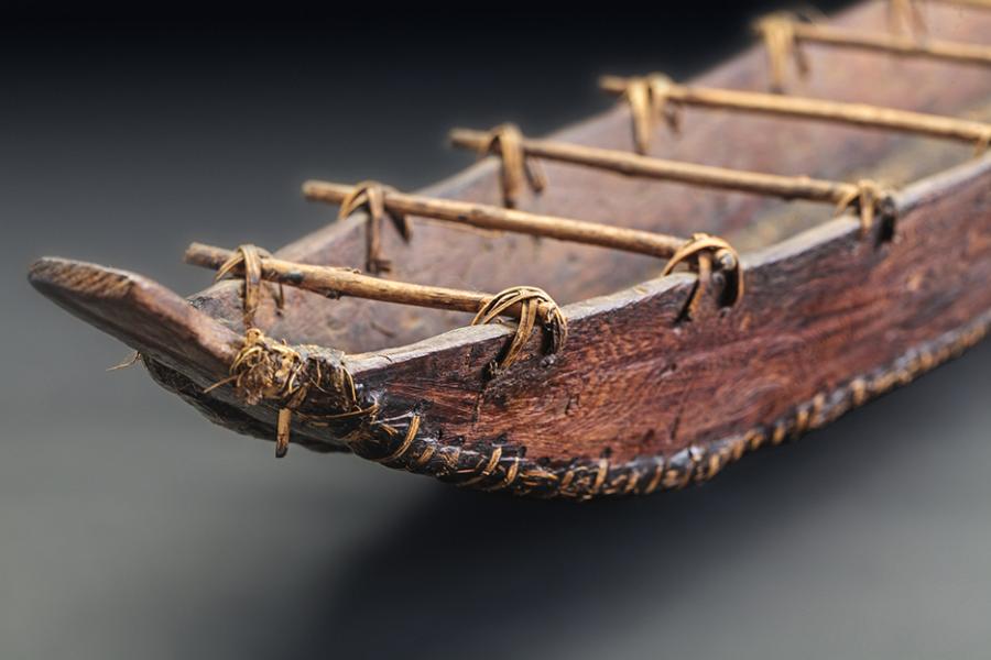 Proa de modelo de dalca (detalle 1)